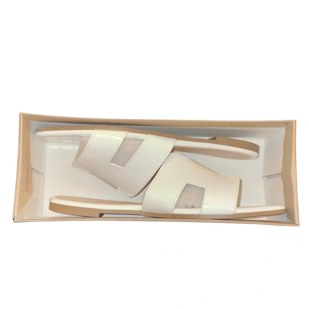 NIB | Jessica Cline Bianca Ivory Slide Sandals | Size 10M - Picture 5 of 10